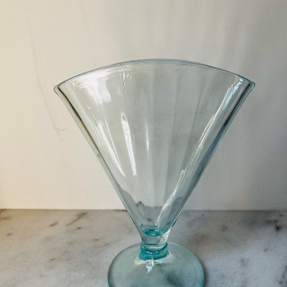 Antique blue glass fan vase - Picture 7 of 13